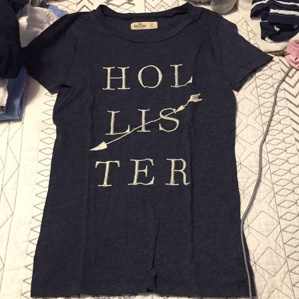 shirt sleeve hollister shirt !